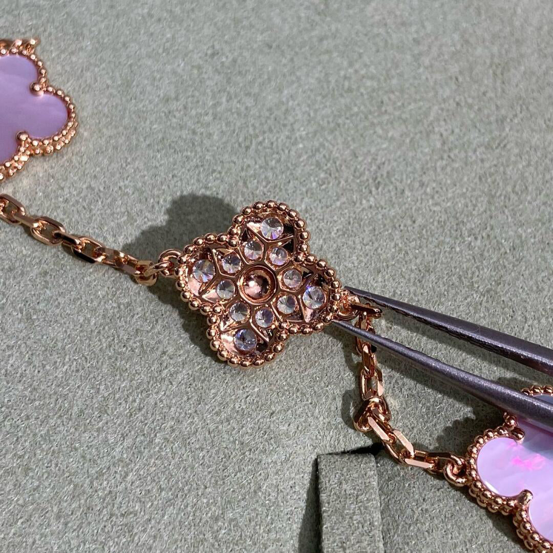 [Kismet Jewels ]CLOVER 10 MOTIFS DIAMOND PINK MOP NECKLACE