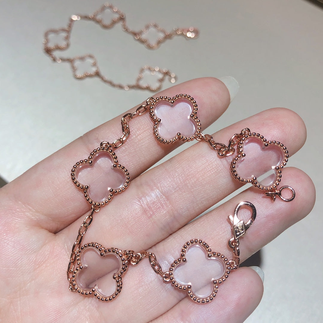 [Kismet Jewels ]CLOVER 5 MOTIF ROCK CRYSTAL PINK GOLD BRACELET