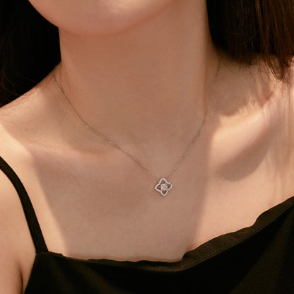 [Kismet Jewels ]Exquisite Flower Shape Princess Cut Necklace