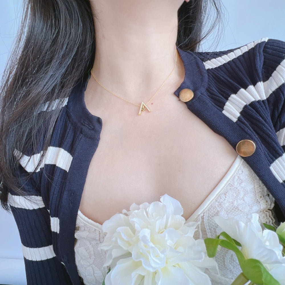 [Kismet Jewels ]Sparkling "A" Shape Necklace