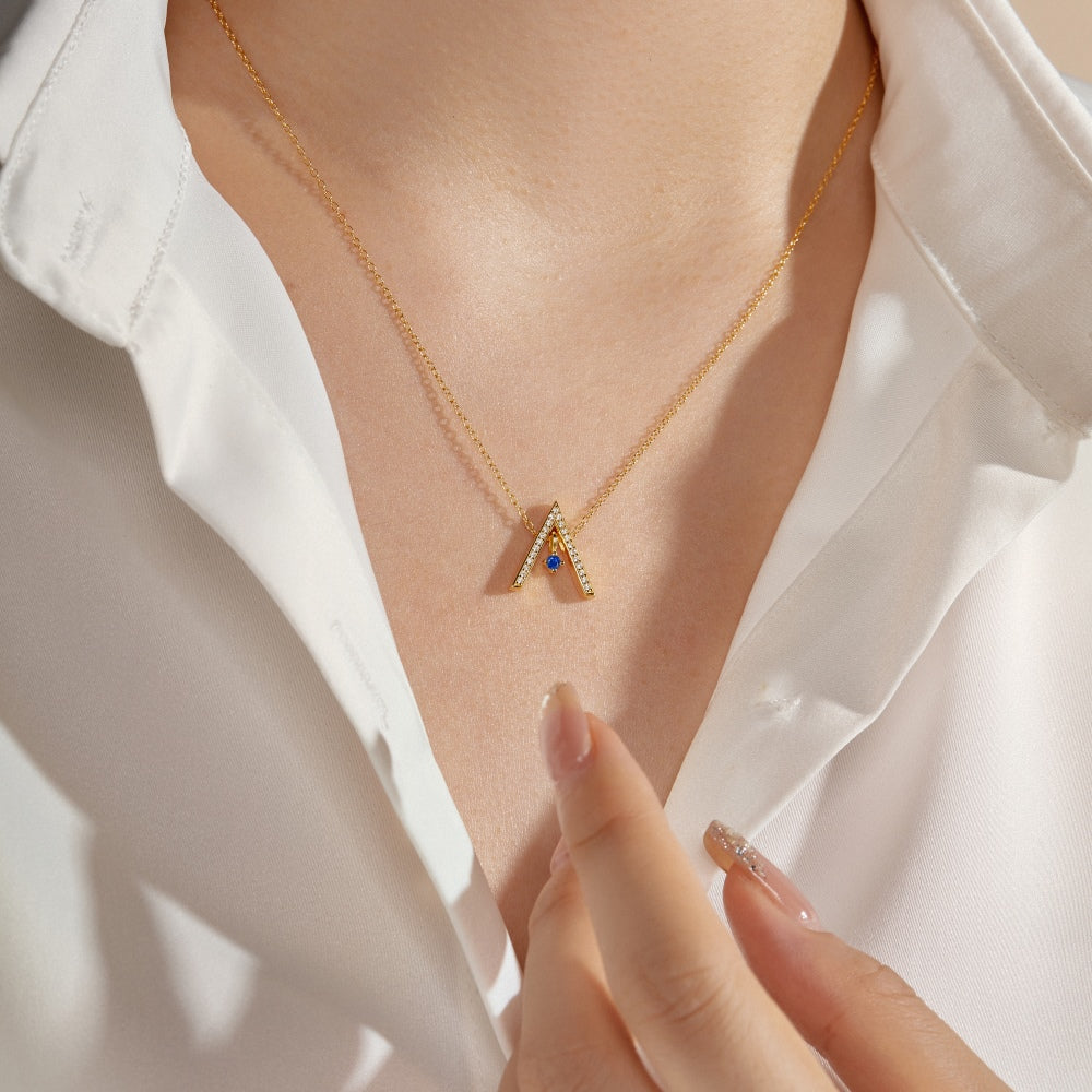 [Kismet Jewels ]Sparkling "A" Shape Necklace