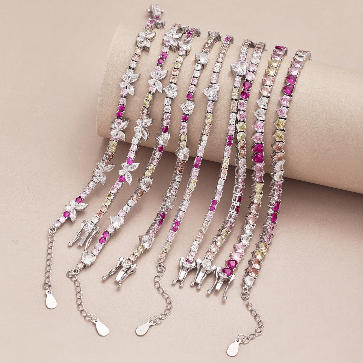 [Kismet Jewels ]Ornate Colorful Butterfly Shape Round Cut Daily Bracelet