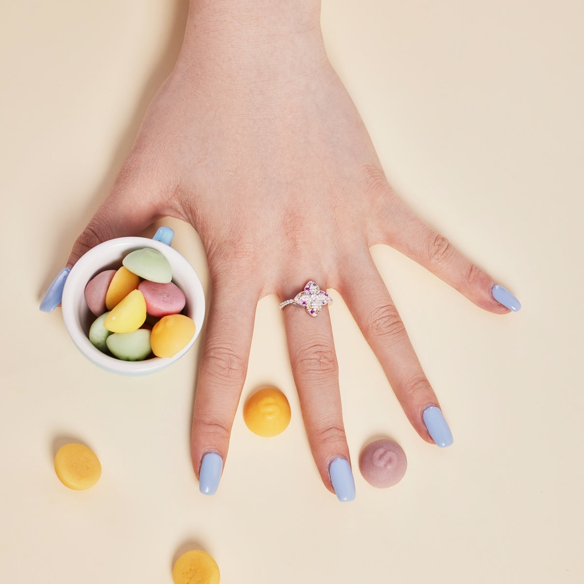 [Kismet Jewels ]Luxurious Colorful Flower Shape Banquet Ring