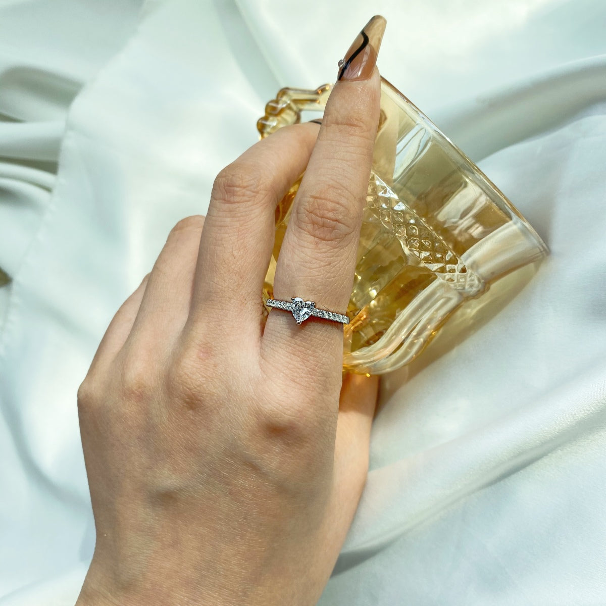 [Kismet Jewels ]0.5 Carat CaratEternity Charming Heart Shape Lover Ring