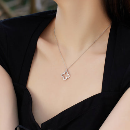 [Kismet Jewels ]Four-Leaf Clover Hollow Design Exquisite Necklace