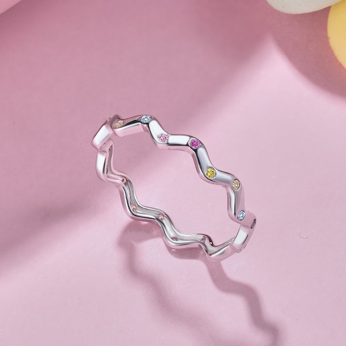 [Kismet Jewels ]Ornate Vibrant Round Cut Daily Ring