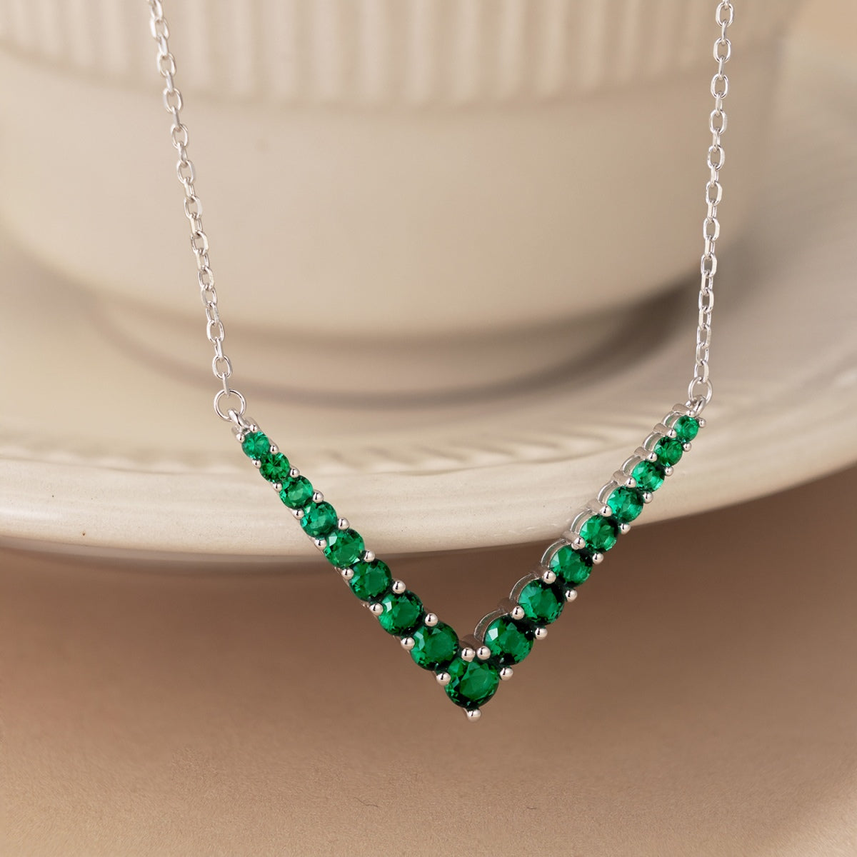 [Kismet Jewels ]Ornate Round Cut Necklace