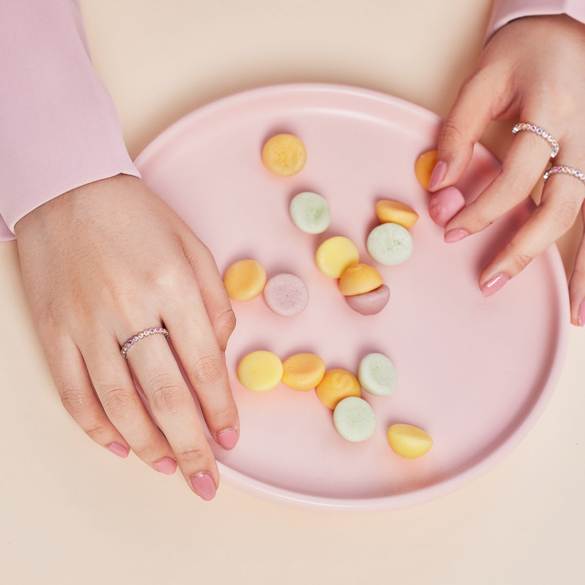 [Kismet Jewels ]Unique Scintillating Round Cut Daily Ring