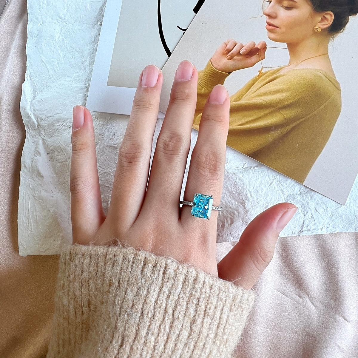 [Kismet Jewels ]4.0 Carat Luxurious Engagement Ring