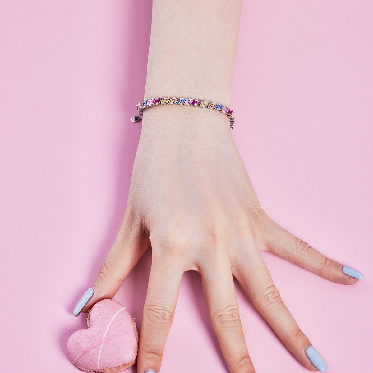 [Kismet Jewels ]Ornate Sparkling Multi Cut Party Bracelet