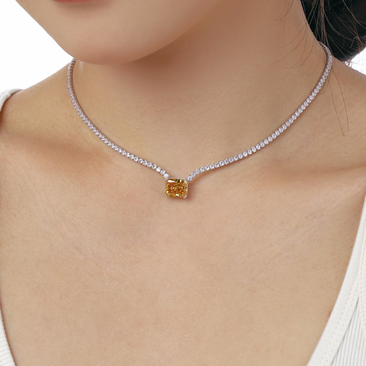 [Kismet Jewels ]4.0 Carat Elegant Radiant Cut Necklace