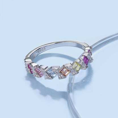 [Kismet Jewels ]Delicate Vibrant Emerald Cut Daily Ring