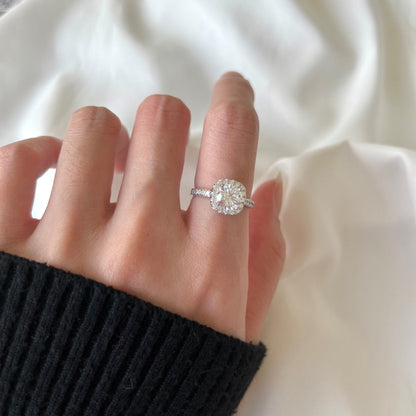 [Kismet Jewels ]Dazzling Resplendent Round Cut Wedding Ring