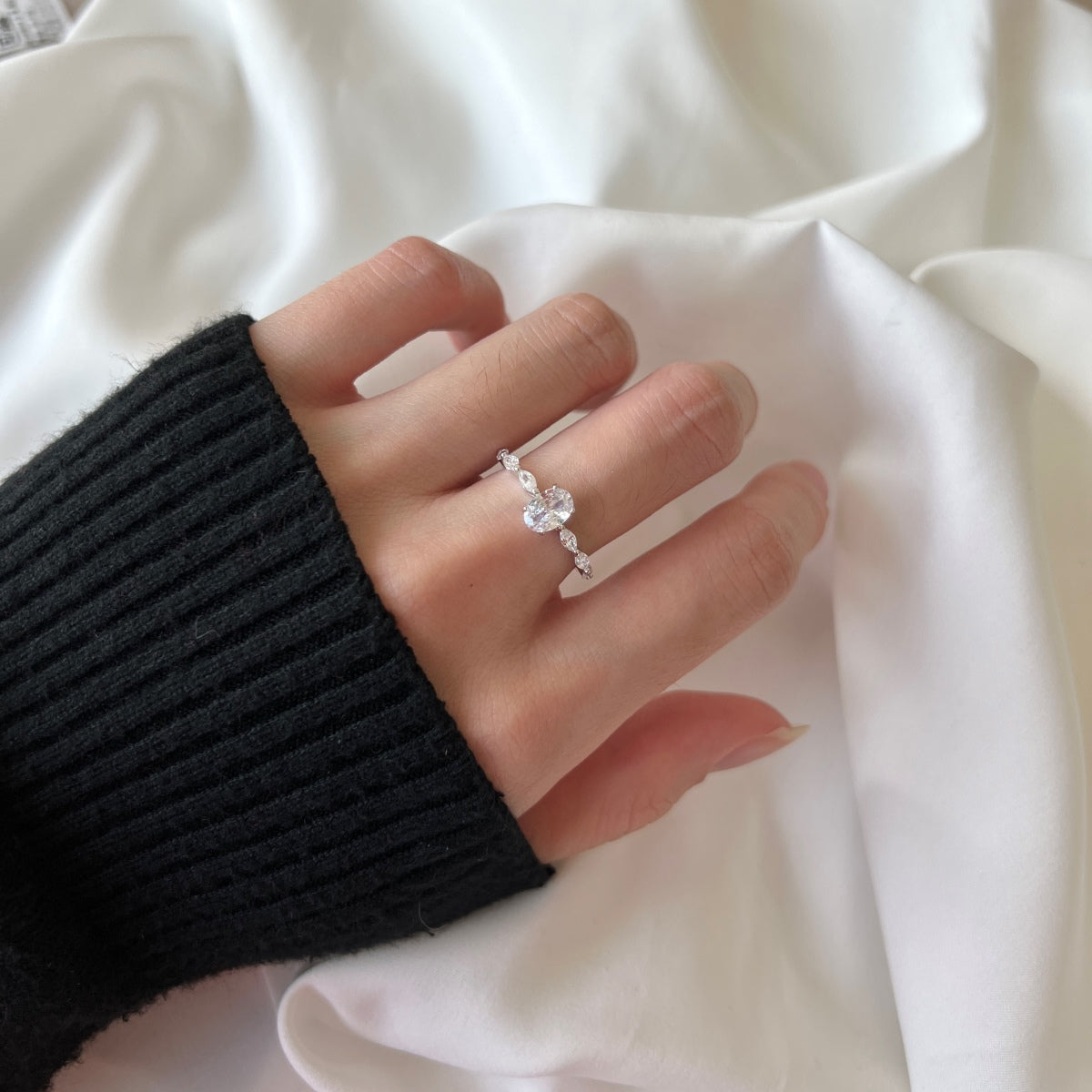 [Kismet Jewels ]0.75 Carat Luxurious Vibrant Elongated Cushion Cut Daily Ring