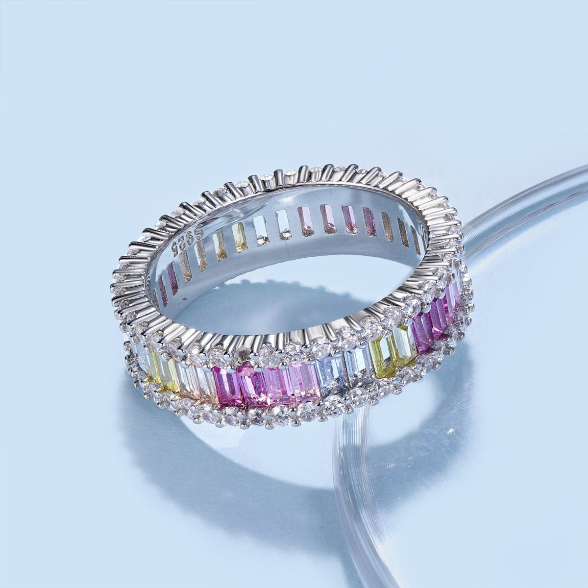 [Kismet Jewels ]Dainty Kaleidoscopic Emerald Cut Daily Ring