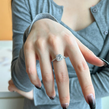 [Kismet Jewels ]Dazzling Resplendent Round Cut Wedding Ring