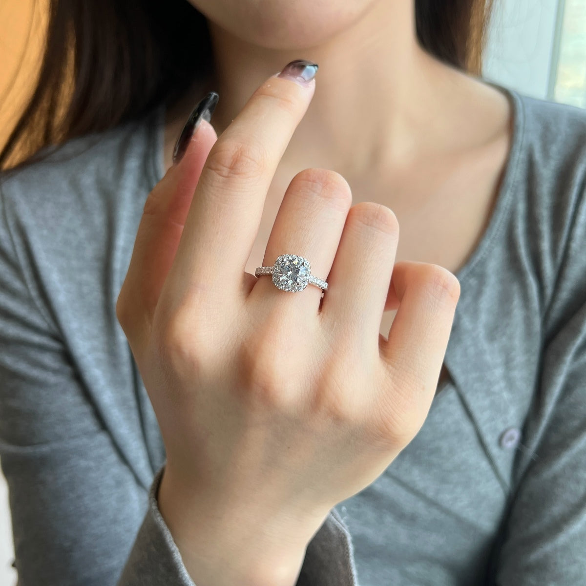 [Kismet Jewels ]Dazzling Resplendent Round Cut Wedding Ring