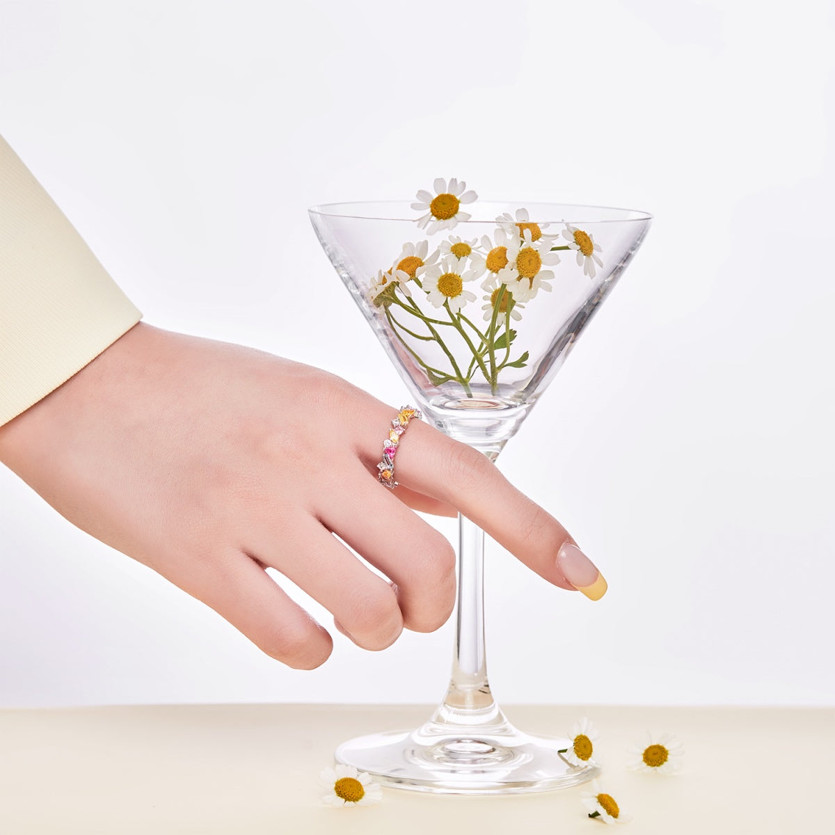 [Kismet Jewels ]Dazzling Polychromatic Multi cut Daily Ring