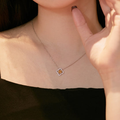 [Kismet Jewels ]Exquisite Flower Shape Princess Cut Necklace