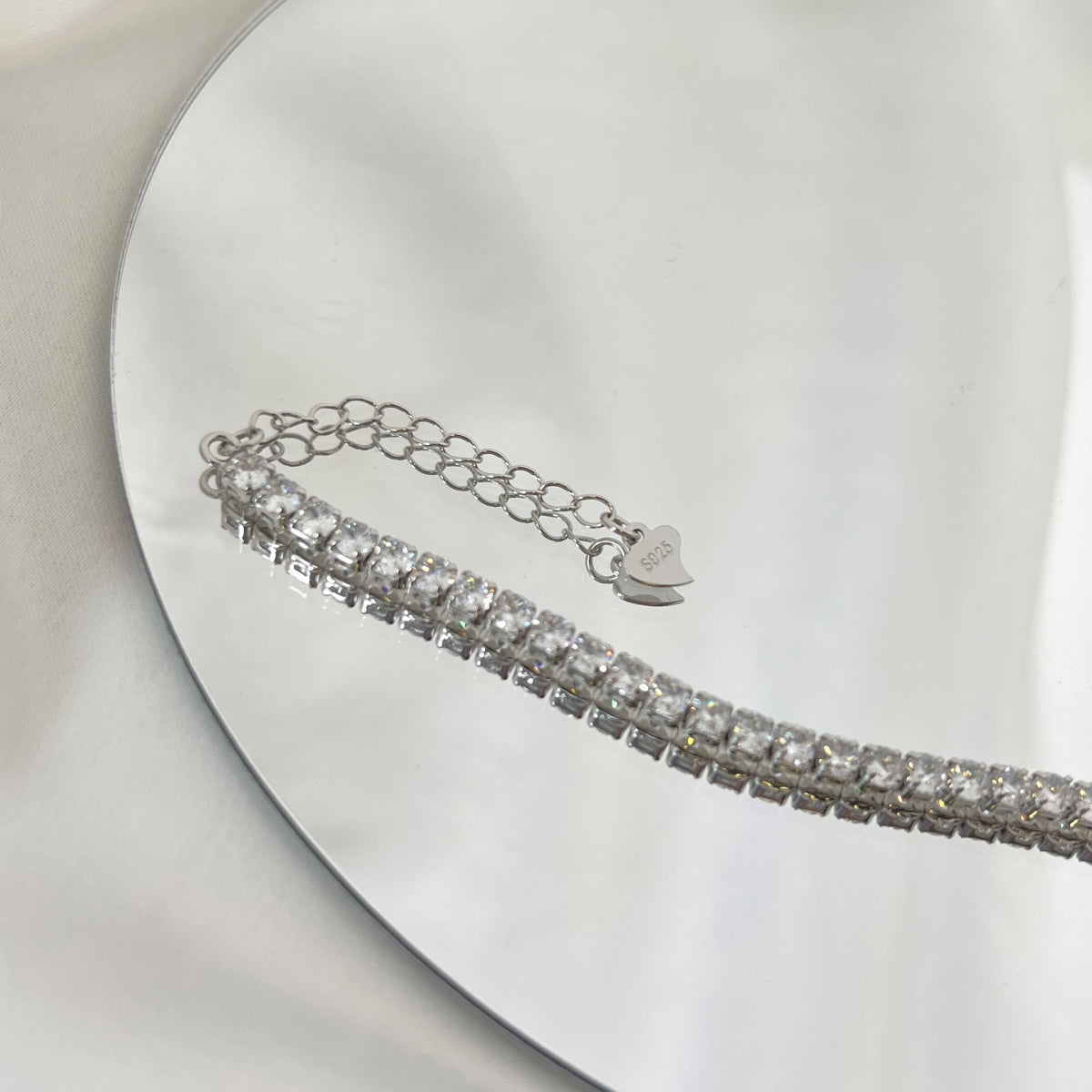 [Kismet Jewels ]Sparkling Round Cut Daily Bracelet