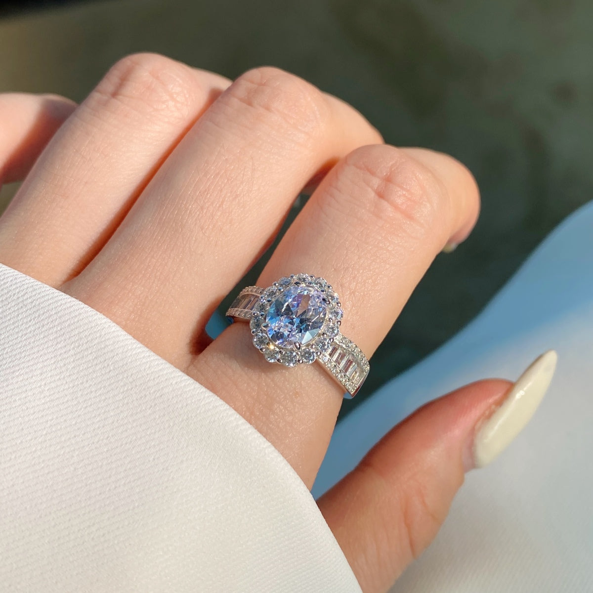 [Kismet Jewels ]1.5 Carat Dazzling Charming Oval Cut Banquet Ring