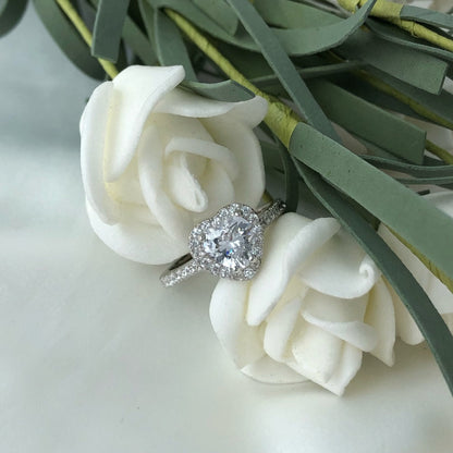 [Kismet Jewels ]Eternity Splashy Romantic Heart Shape Lover Ring