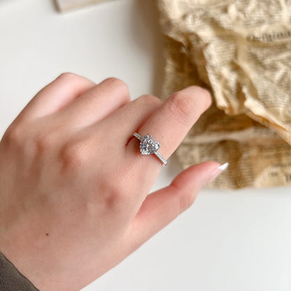 [Kismet Jewels ]2.0 Carat Dazzling Lustrous Heart Cut Lover Ring