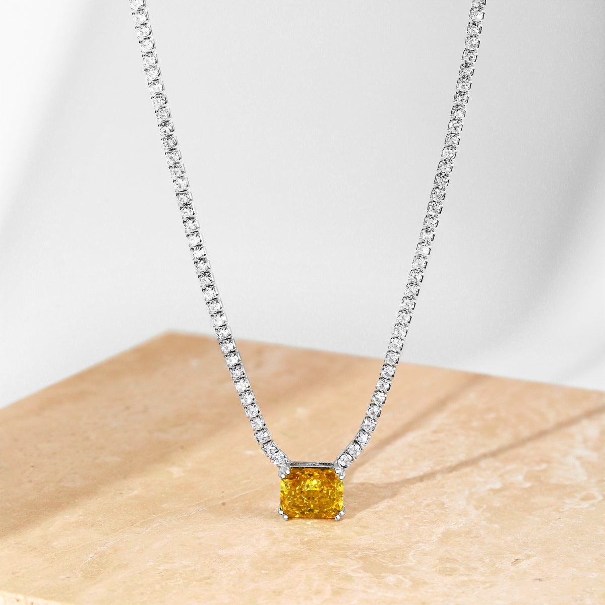 [Kismet Jewels ]4.0 Carat Elegant Radiant Cut Necklace