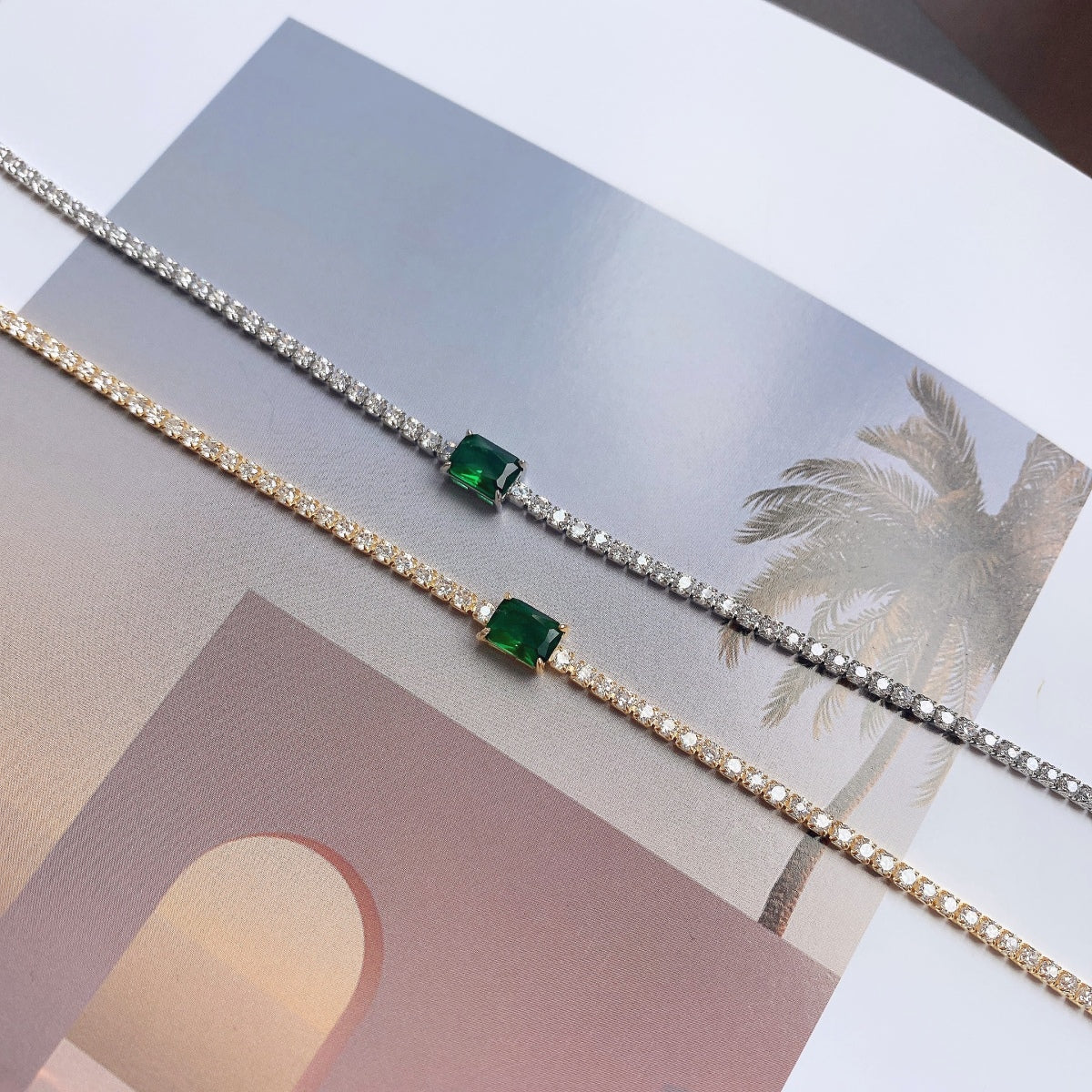 [Kismet Jewels ]1.0 Carat Unique Emerald Cut Banquet Bracelet