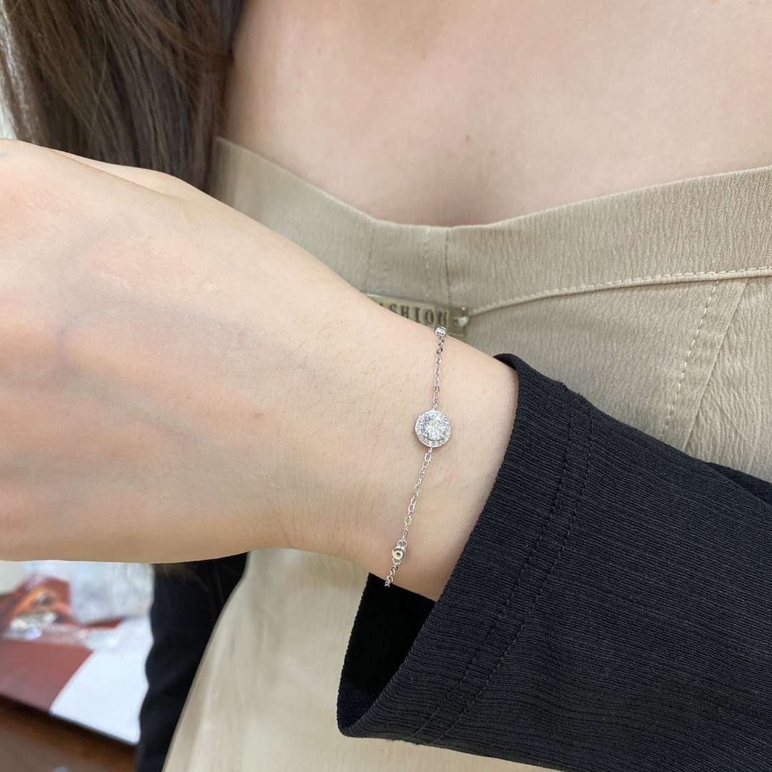 [Kismet Jewels ]Dazzling Round Cut Shape Bracelet