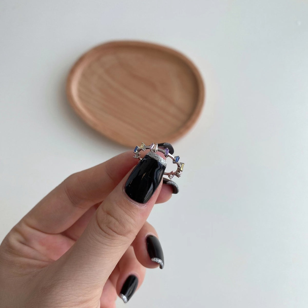 [Kismet Jewels ]Unique Trapezoid Cut Daily Ring