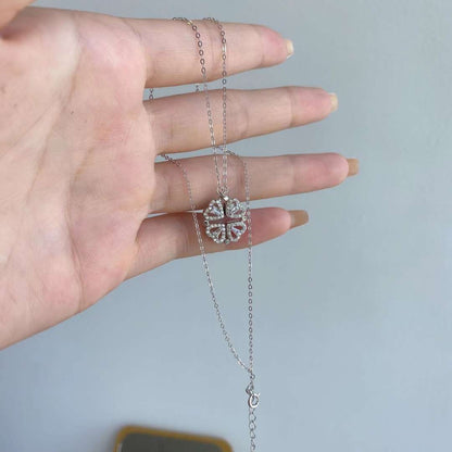 [Kismet Jewels ]Ornate Heart Cut Flower Shape Necklace