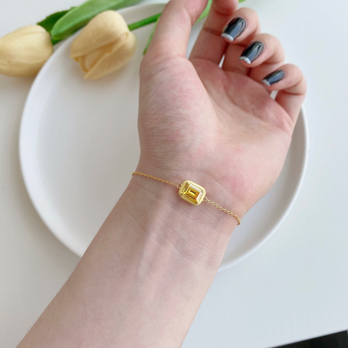 [Kismet Jewels ]2.0 Carat Sparkling Colorful Emerald Cut Daily Bracelet