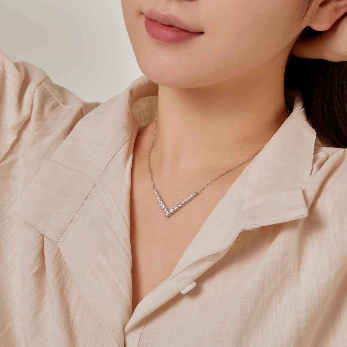 [Kismet Jewels ]Ornate Round Cut Necklace
