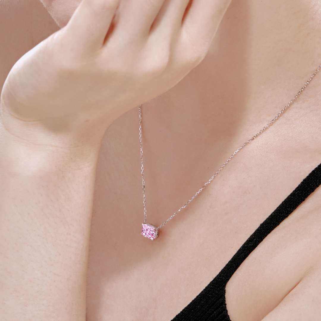 [Kismet Jewels ]Luxurious Square Shape Colorful Necalack