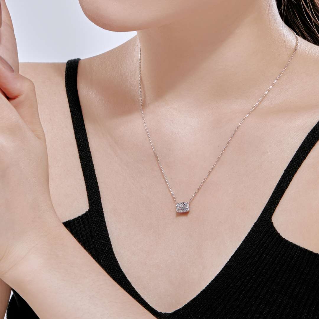 [Kismet Jewels ]Luxurious Square Shape Colorful Necalack