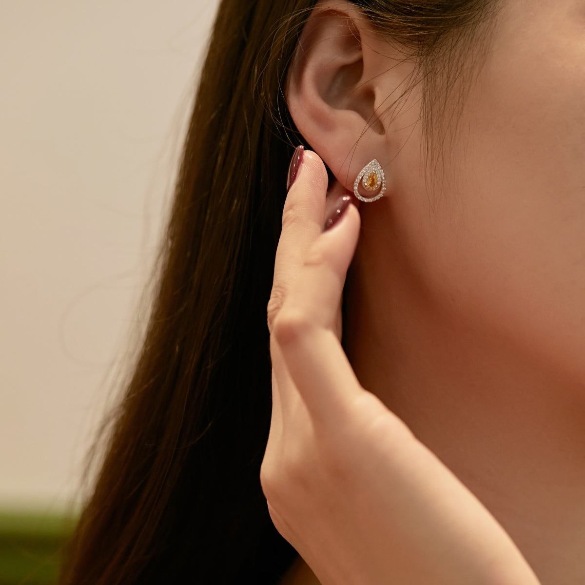 [Kismet Jewels ]Sparkling Delicate Water Drop Shape Daily Earrings