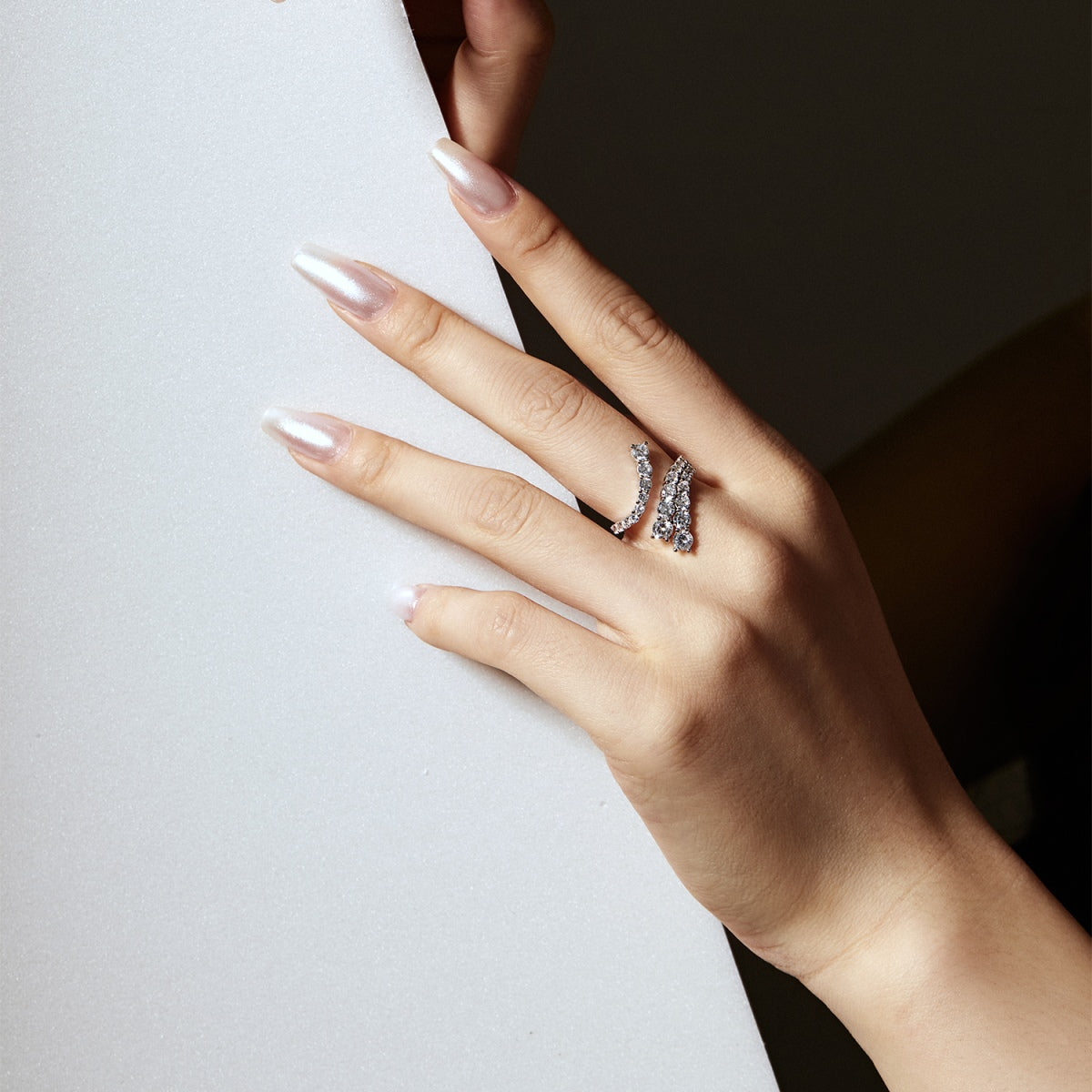 [Kismet Jewels ]Unique Vivid Snake Shape Daily Ring