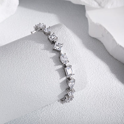 [Kismet Jewels ]Unique Exquisite Multi Cut Daily Bracelet