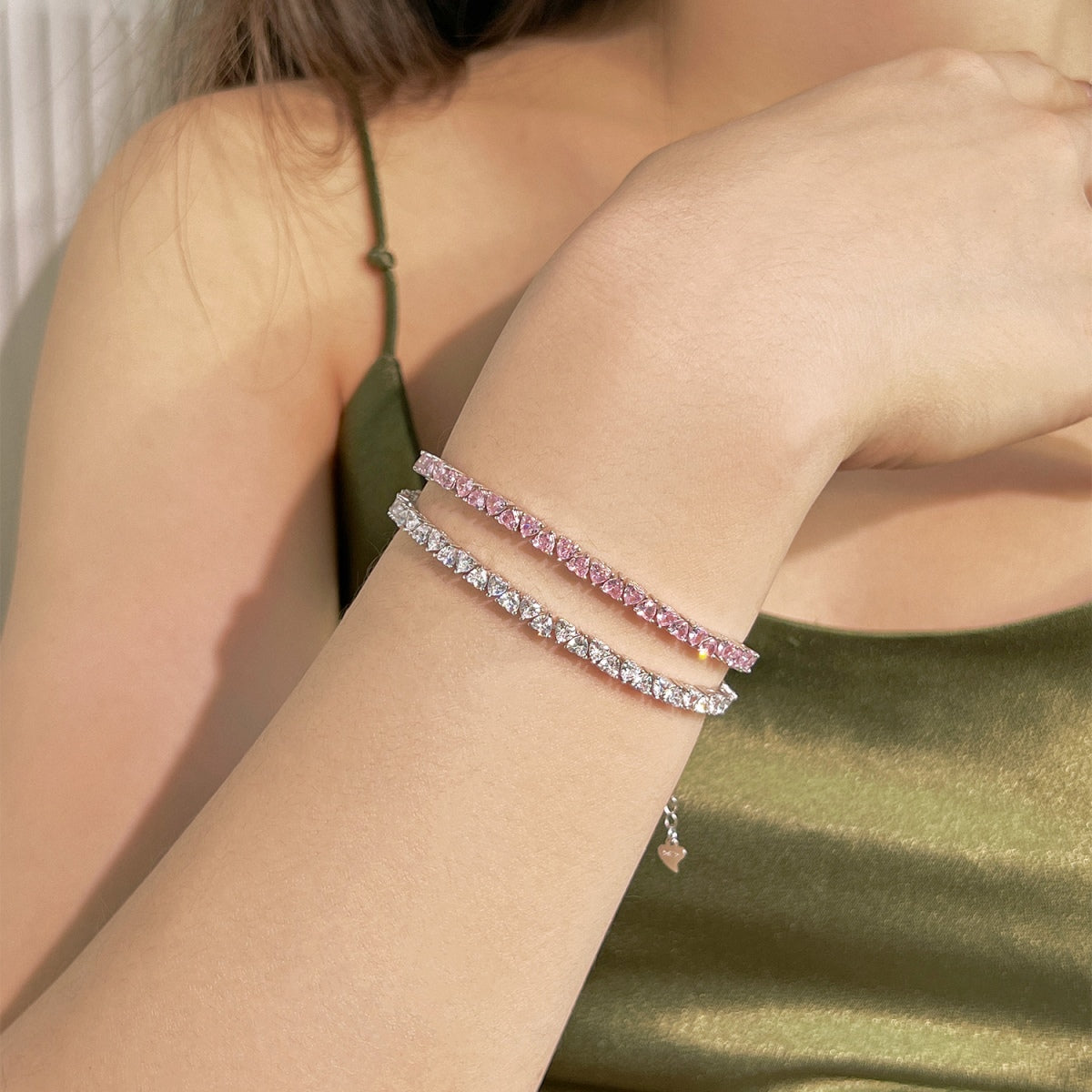 [Kismet Jewels ]Dazzling Romantic Heart Shape Lover Bracelet