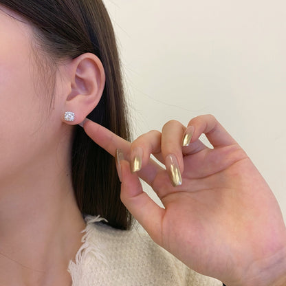 [Kismet Jewels ]Classic Round Center Stone Stud Earrings