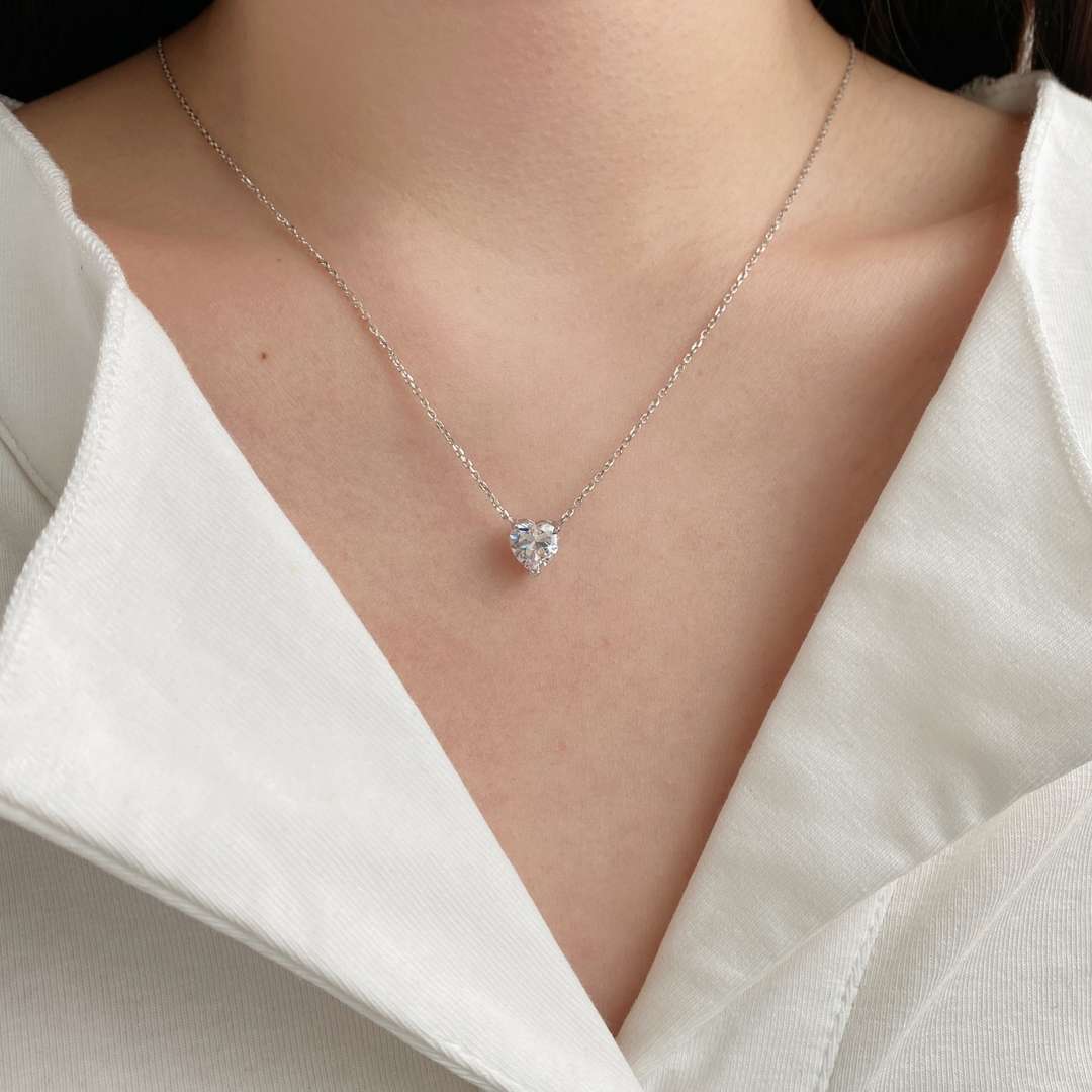 [Kismet Jewels ]Heart Shape Main Stone Pendant Collarbone Necklace
