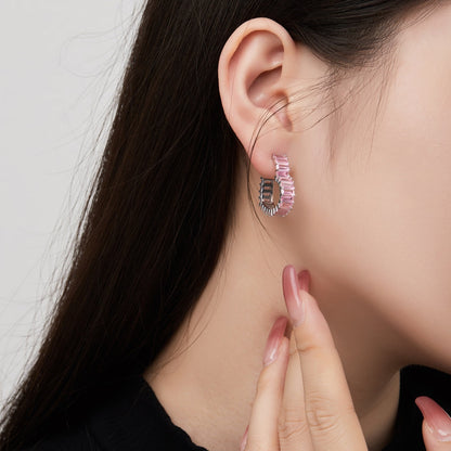 [Kismet Jewels ]Radiant Heart Cutout Earrings