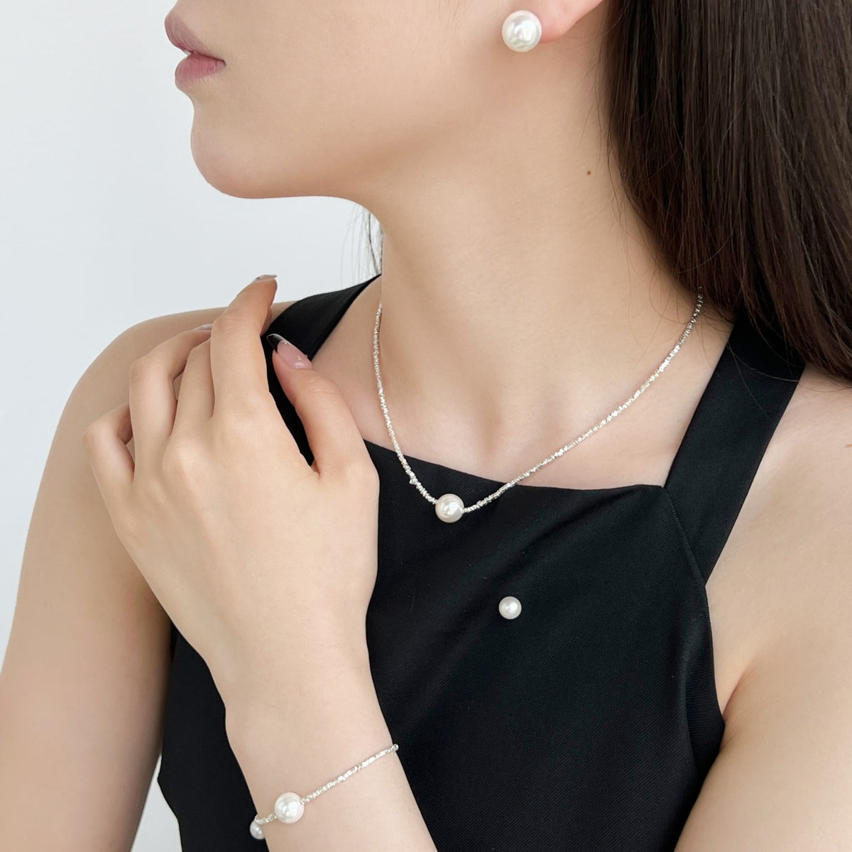 [Kismet Jewels ]Delicate Pearl Earrings