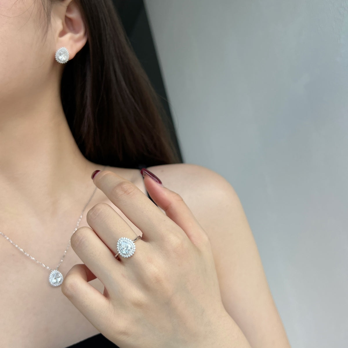 [Kismet Jewels ]Delicate Gorgeous Pear Cut Daily Earrings