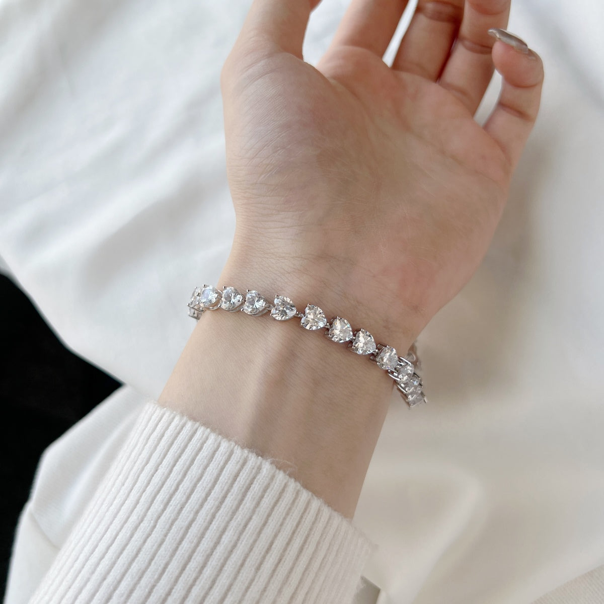 [Kismet Jewels ]0.75 Carat Elegant Romantic Heart Shape Lover Bracelet