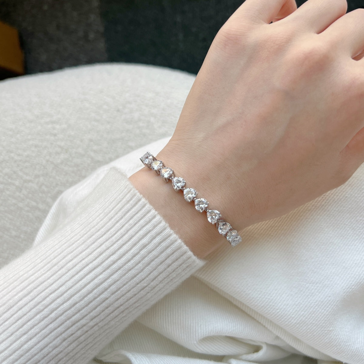 [Kismet Jewels ]0.75 Carat Elegant Romantic Heart Shape Lover Bracelet