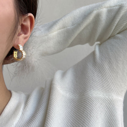 [Kismet Jewels ]Radiant Heart Cutout Earrings