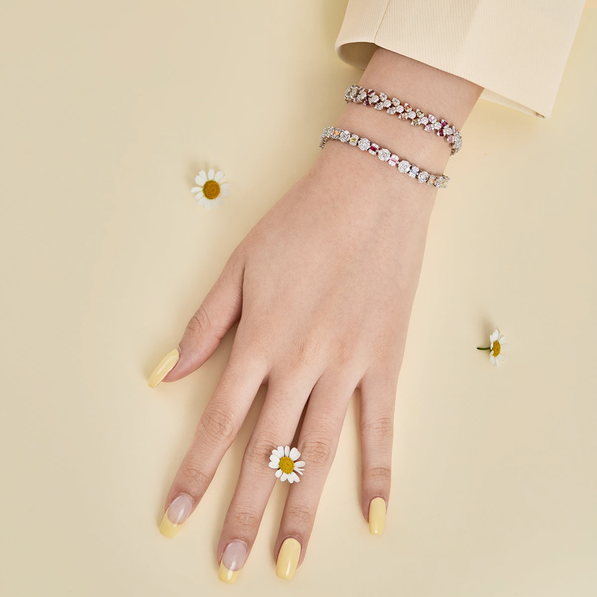 [Kismet Jewels ]Dazzling Radiant Multi Cut Daily Bracelet