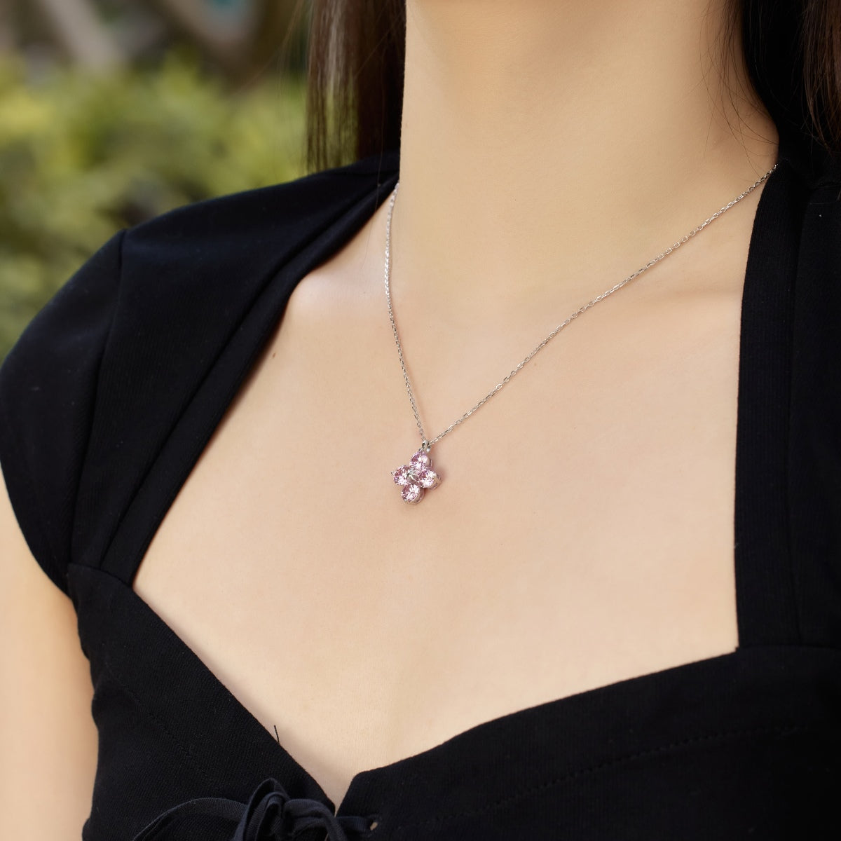 [Kismet Jewels ]Four-Leaf Clover And Eight-Pointed Star Necklace